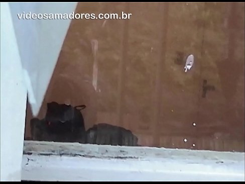 ❤️ Gizon hunkigarria bere neska-laguna beste mutil batekin ikusten, putz-bideo bat grabatzen bikotea molestatu gabe ️❌ Porno gurean eu.fulldesisex.ru